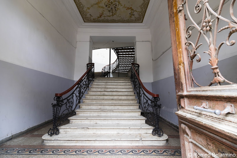 Old Tbilisi walking tour of architecture and hidden treasures geotv.ge